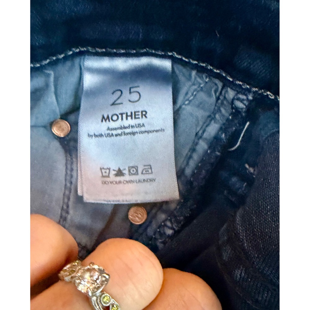 NWT Mother The Weekender Fray Jeans Chip On My Shoulder Flare Premium Luxury 25 - Picture 5 of 9